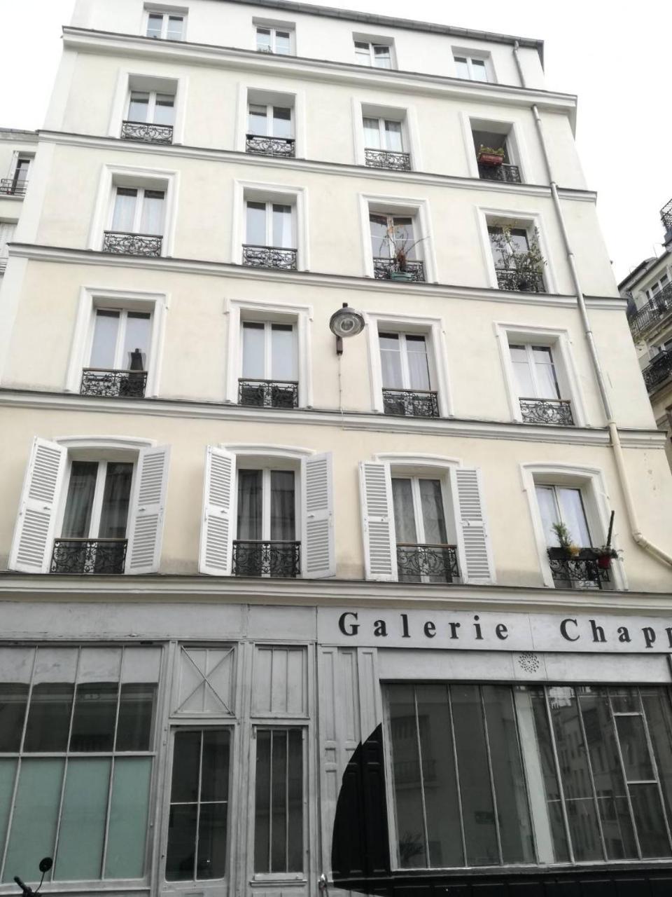Appartement Montmartre Chappe Paris Exteriör bild