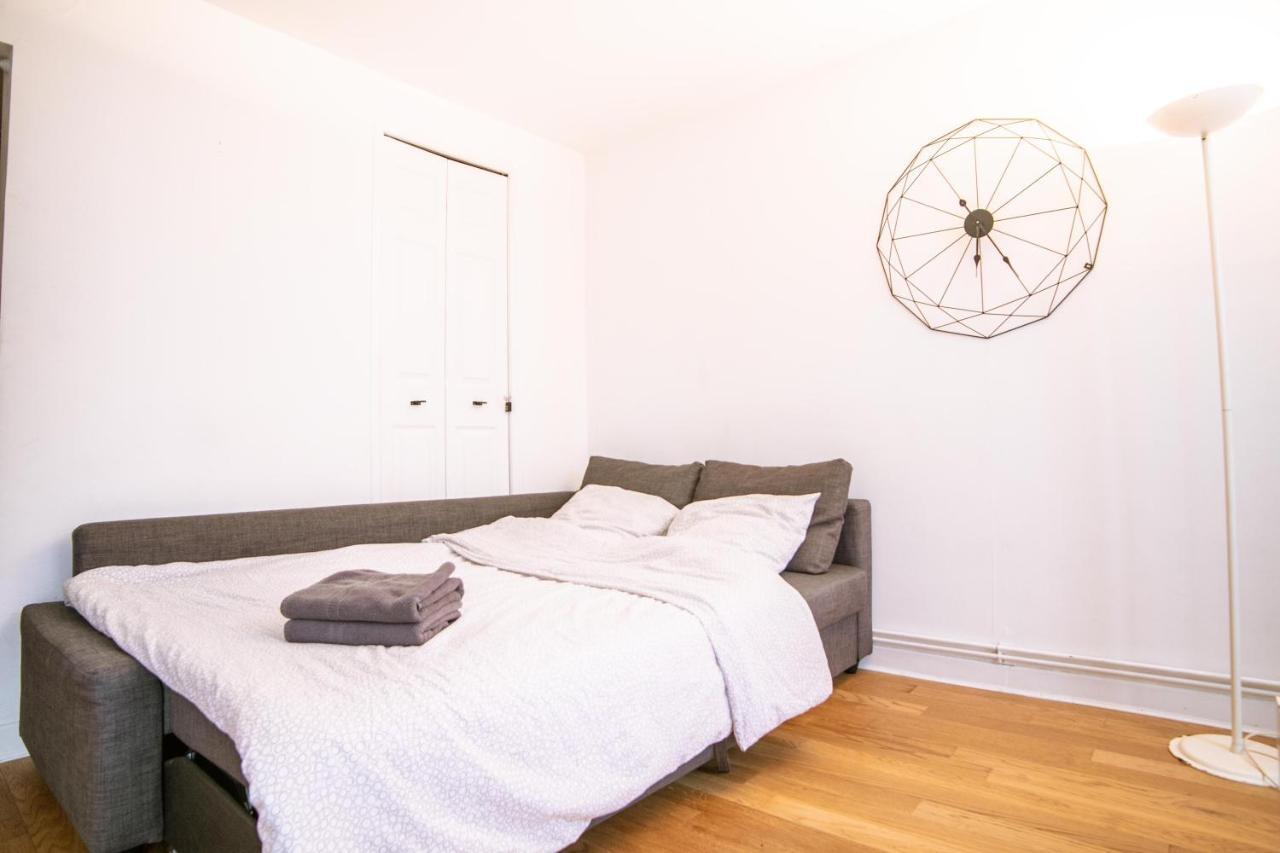 Appartement Montmartre Chappe Paris Exteriör bild